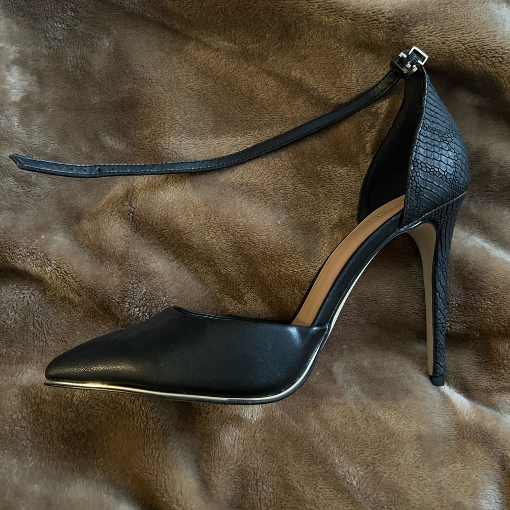 Black Stiletto Heels